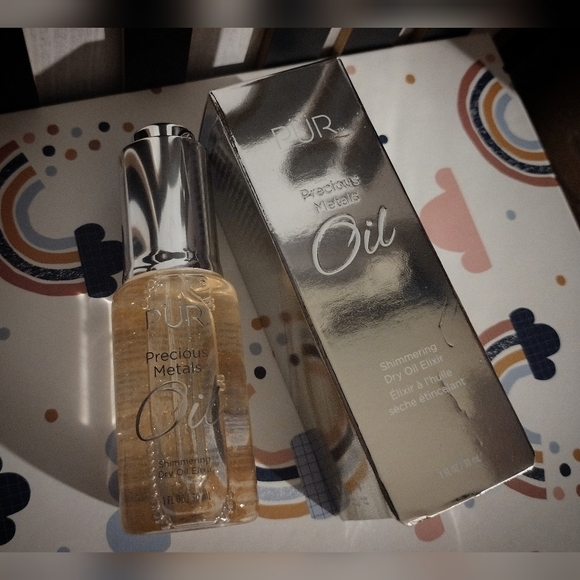 PÜR Precious Metals Shimmering Dry Oil Elixir - Picture 3 of 13